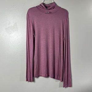 Active Basic pink long sleeve turtle neck top women’s size large